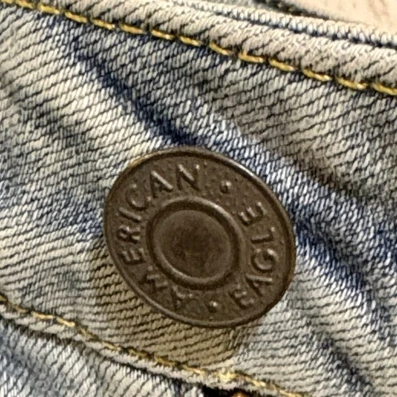 American Eagle Light Blue AirFlex Denim, distressed, 30 x 32 - Picture 3 of 12